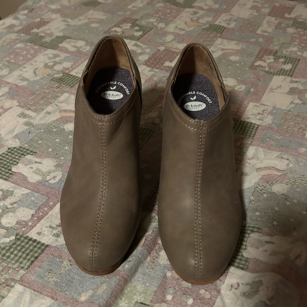 Dr. Scholl's Olive Brown Wedge Booties